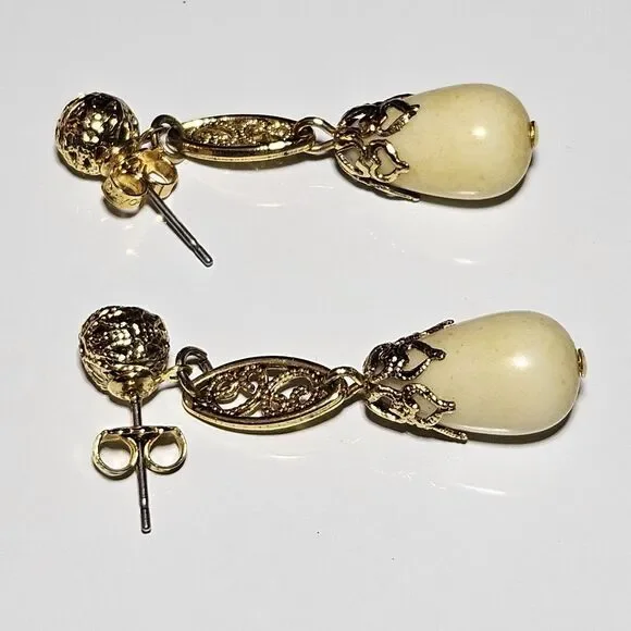 Vintage Avon Gold Tone And Ivory Filigree Preirced Drop Earrings - Picture 9 of 12